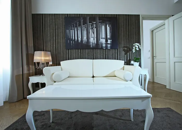 Aparthotel Numa Flow 4*