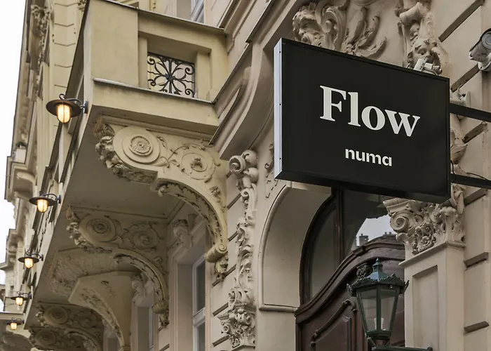 Numa Flow Aparthotel 4*