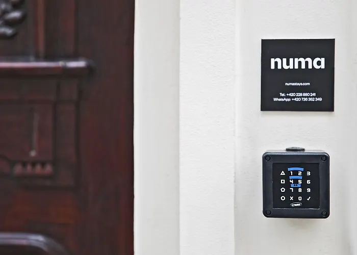 Numa Flow Aparthotel 4*