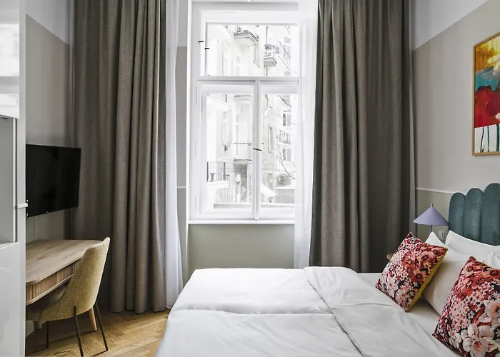 Numa Flow Aparthotel