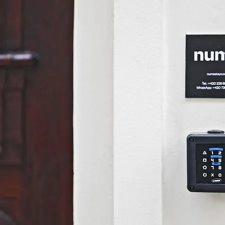 Numa Flow アパートホテル 4*